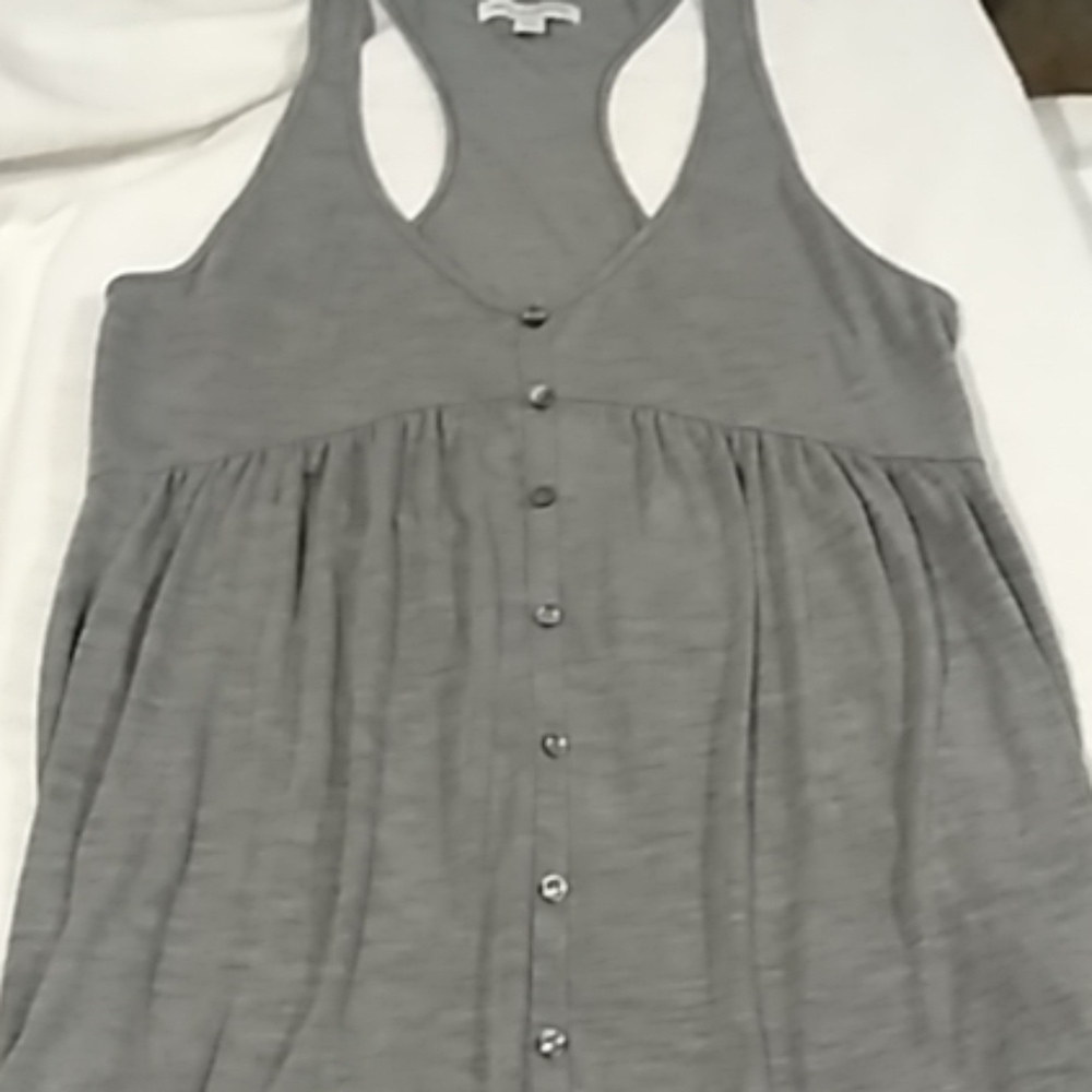 AE gray tank